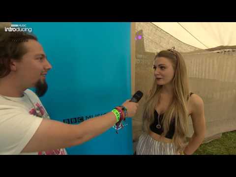 Melody Causton backstage at Green Meadows 2016