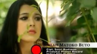 Download lagu Ratu Sikumbang - Bialah matoko buto [Lagu Minang] mp3