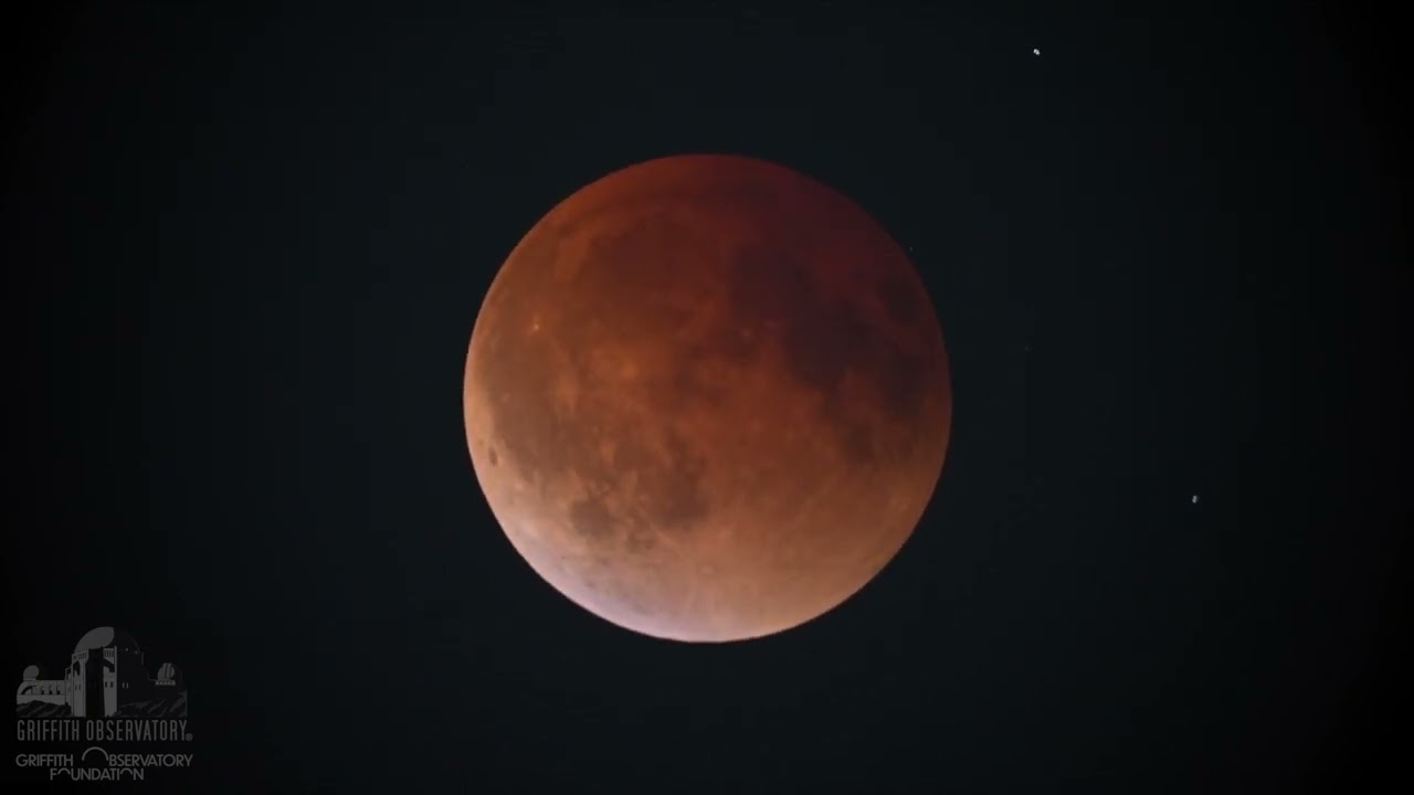 TOTAL LUNAR ECLIPSE - ONE MINUTE TIME LAPSE | MAY 15, 2022 | GRIFFITH OBSERVATORY