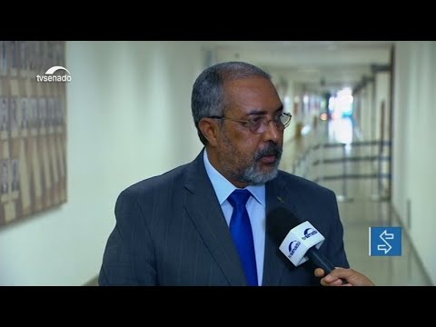 É necessário debater despesas e como gerar mais receita para a Previdência, diz Paulo Paim