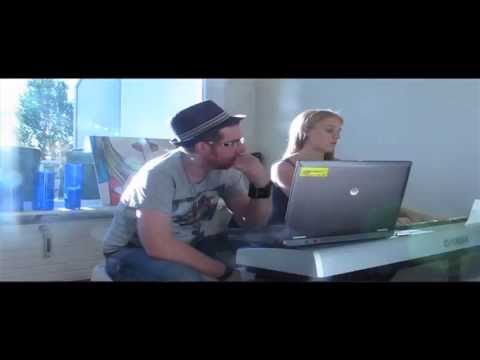 JP Paulsen - én mann, to roller (English subs)