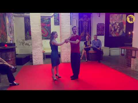 Close Embrace Giros | 30.05.2022