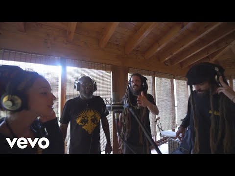 Emeterians - Fly with Me (feat. Clinton Fearon)