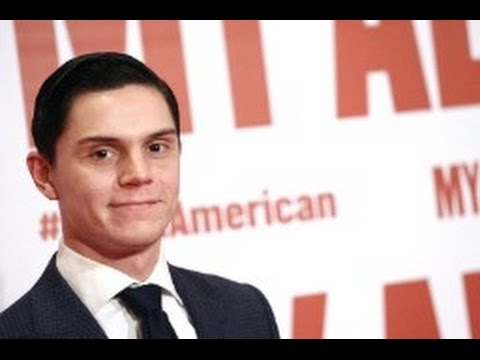 That Time Evan Peters Exposed Himself to Jessica Lange