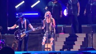 "Choctaw County Affair" - Carrie Underwood w/ The McCrary Sisters - CMA Fest 2016 Nissan Stadium