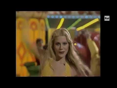 HEATHER PARISI -  FINALE - DIVERSO OGNI SETTIMANA -