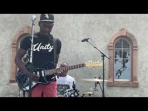 Isaiah Sharkey - I Want To Ta-Ta You Baby [Johnny Guitar Watson] 7/30/22 Blue Note Jazz Festival