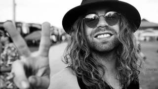 Howlin&#39; At The Moon - Mod Sun