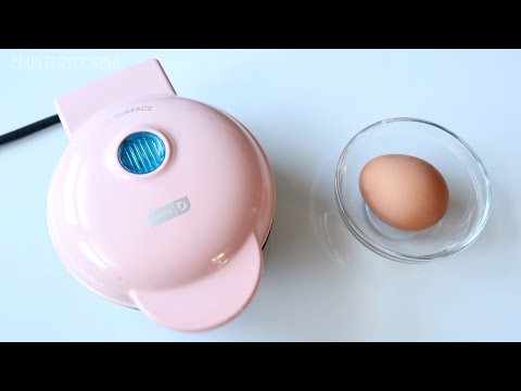 Making A Fried Egg In A Dash Mini Griddle