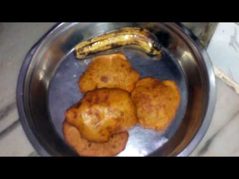 Kelyache Vade/ Poori... Banana Puri - Kela Wada - Snacks / Breakfast Recipe Video