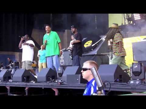 Percee P and Jurassic 5 performig "A day at the races" at Rock The Bells 2013