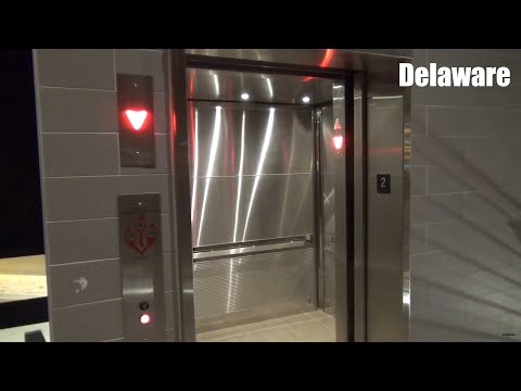 Outdoor Delaware Hydraulic Elevator at Waterside District in Norfolk, VA