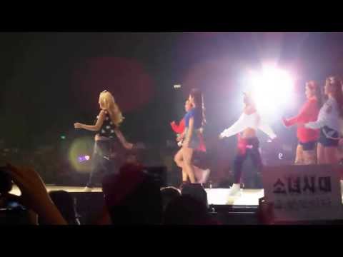 SNSD Girls Generation Introduction and Concert Date Release  @ Asia Style Collection 2013