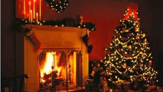 Nat King Cole - Chestnuts roasting on an open fire