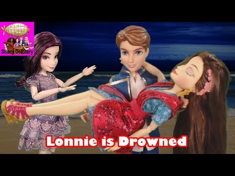 Lonnie is Drowned - Part 2 - Whodunnit Island Mystery Descendants Disney