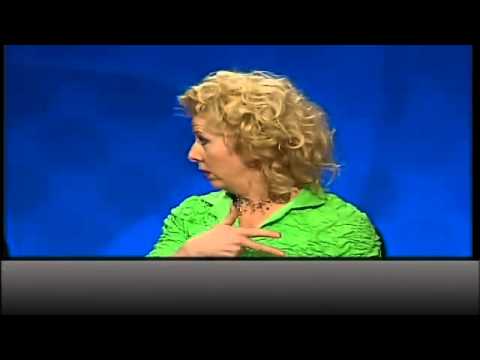 Henrik tolkar när Pia Johansson snackar ryska - Parlamentet (TV4)