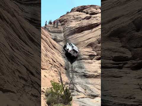 Hells gate at Moab jeep gladiator takes wrong line