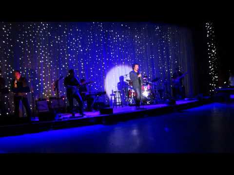 Gino Vannelli - Fly Into This Night