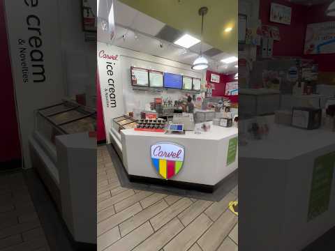 #carvel #icecream #shop #softserve #icecreamcake #custom #labor of #love #chain #miami #florida