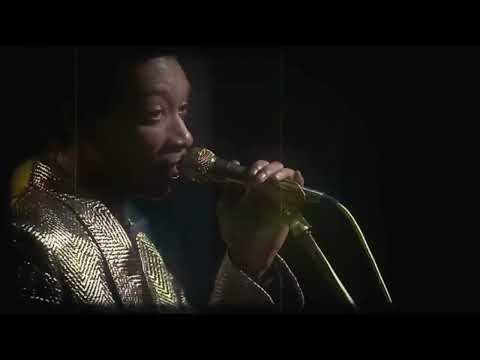 Wiz Khalifa Ft Snoop Dogg - Talent Show ( Official Music video )