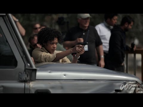 Skyfall (Featurette 'Bond Girls')