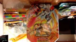preview picture of video 'Opening a white kyurem ex tin and 2packs of plasma freeze'