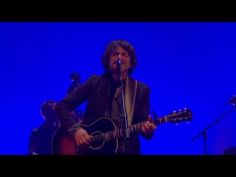 Anoche Estuvo Aquí - Quique González