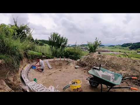 Gartenteich (Naturteich / Creabeton Santuro / Bauhaus QuickMix / Takeuchi TB 28FR)