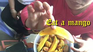 preview picture of video 'ស្រីអូនញាុំម្ជូ​ ​- ថៃញាុំម្ជូ​ -Eat Mango - กินมะม่วง'