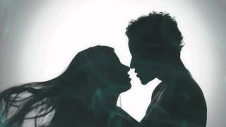 ** Video Premiere- Lloyd Turn On the Lights Remix