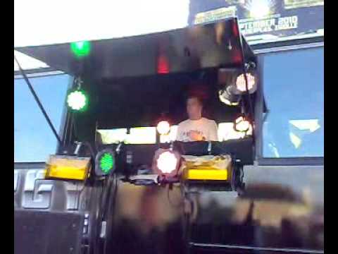 Shameless - Ron van den Beuken & Jan Oostdyk  (T.O.M. Remix)