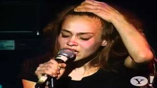 Fiona Apple - Sleep To Dream (LIVE)