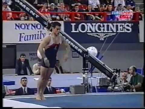 Alejandro BARRENECHEA (ESP) floor - 2002 Europeans Patras EF