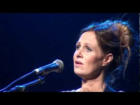Kasey Chambers - The Captain