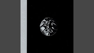 Una Piba Con la Remera de Greenpeace