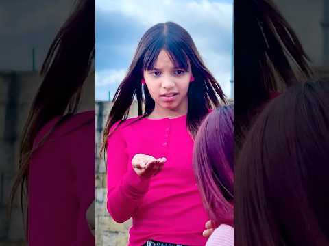 LAYARA COME CACA DE CABRA 😆 @Layaraoficial @hadasamagic #santi #santioficial