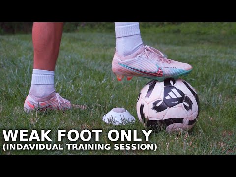 WEAK FOOT TRAINING | Only Useing My Weak Foot For a Training Session