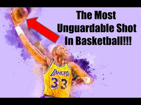 How To Shoot A Sky Hook With Kareem Abdul Jabbar (Most Unguardable Shot)