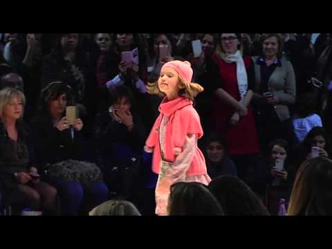 LION OF PORCHES l FASHION SHOW FIMI MADRID