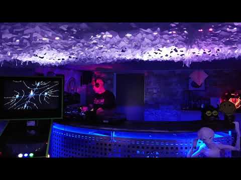 3 bongs deep TV. Clarkee - techno sessions 002 - 90 minutes of deep and dark techno
