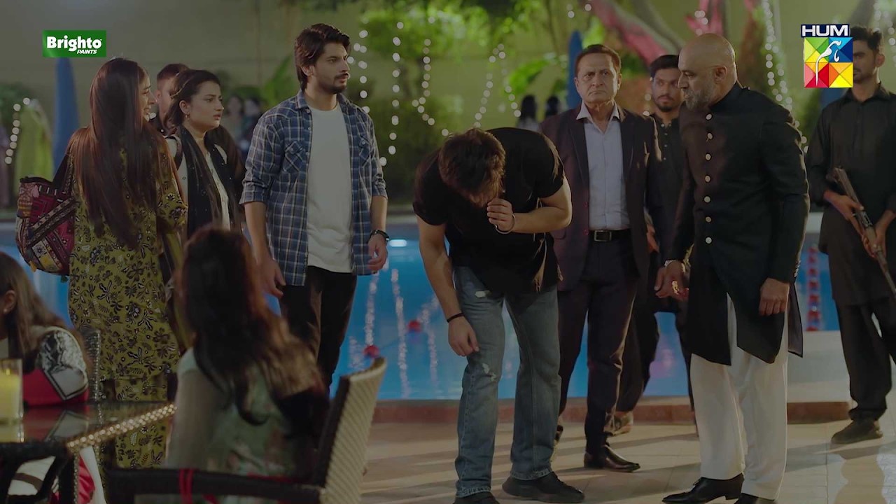 Meri Beti Se Dosti Karne Ki Auqaat Hai Kya Tumhari..? #kinzahashmi #aliraza - Leader - HUM TV