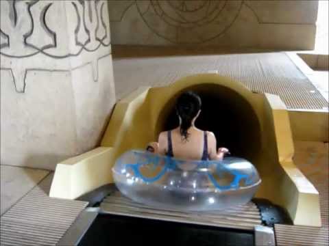 Shark Attack - Water Slide, Atlantis