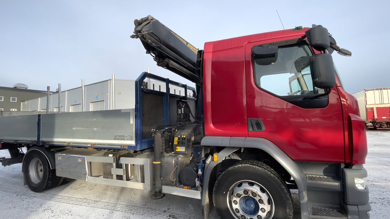 Lastbil DAF LF 290 | 2016 | Brädgårdsbil | Kranflak med vikbar baklyft | SÅLD