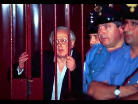 20/12/1989...da quando s’è sposato…le sue paranoie le ha prese dalla moglie”