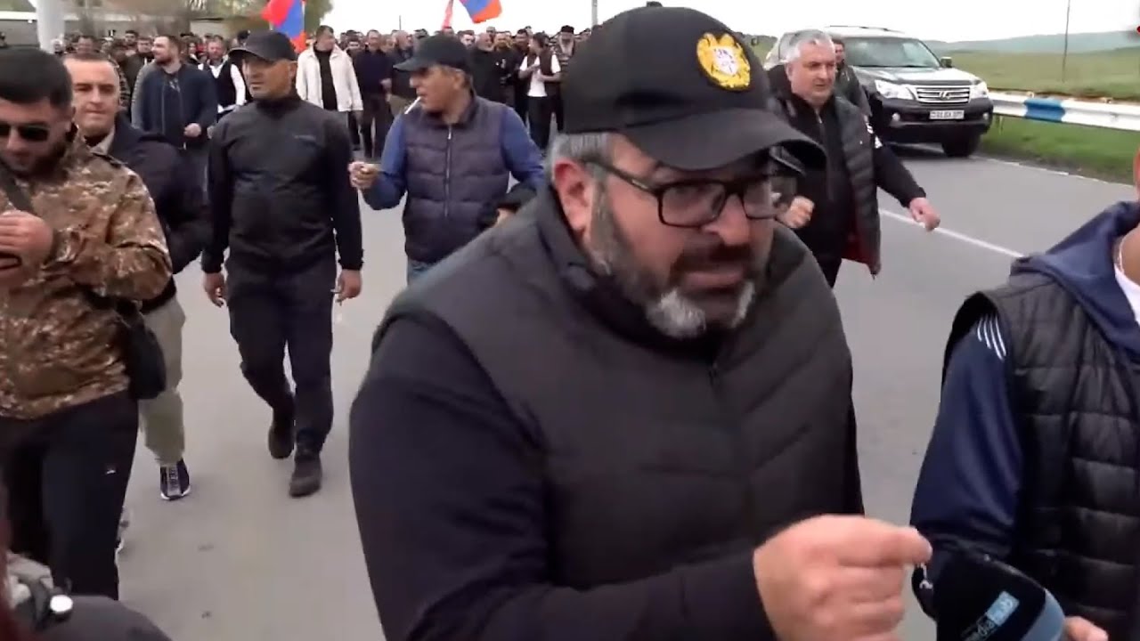 Ադրբեջանը կարա էդ փշալարը անցնի, քայլելով գա հասնի Երևան