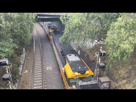 Quadruple NR Classes On Pacific National 1MP2 Under Footscray Station | Vic Spotters