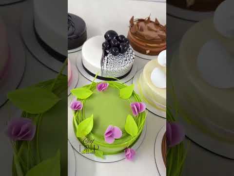 Mirror glazed cake of the day decorated with chocolate 🍫 😍follow for more ideas 💡 #viralvidechalleng