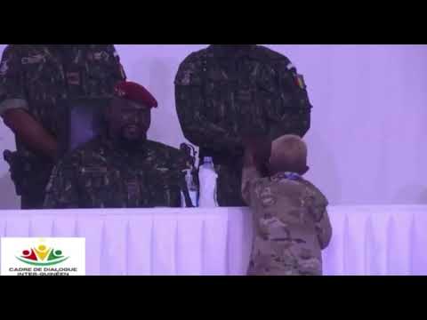 GRAND P - LA PRESTATION DE GRAND P DEVANT LE PRÉSIDENT DE TRANSITION 😂🇬🇳