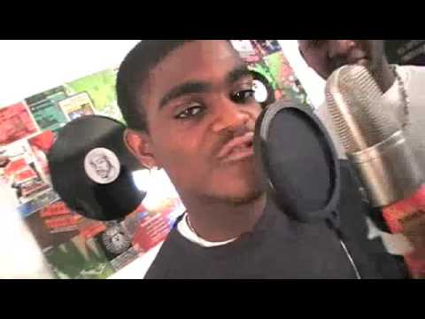 Heavy Pound  in ''THE FACTORY'' Freestyle Pt 1