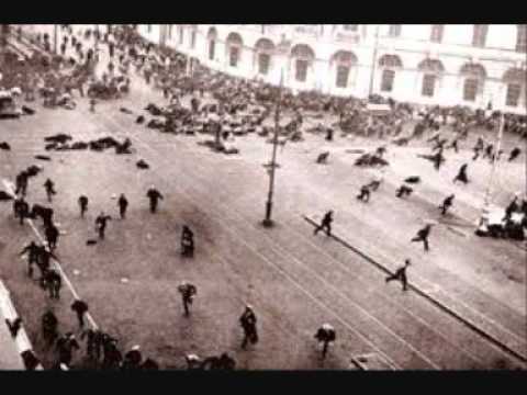 Why did the Tsar abdicate in March 1917